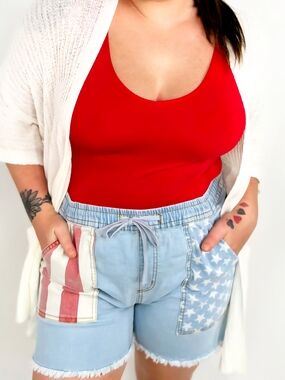 Women’s Light Wash Denim Jean Shorts with American Flag Patch Pockets